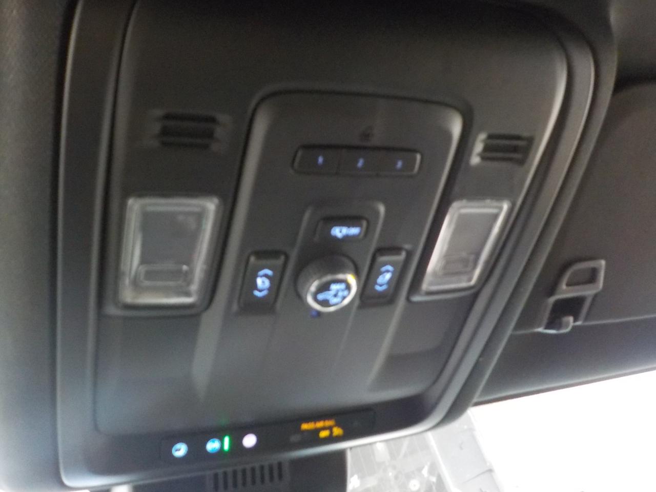 Chevrolet Tahoe 4WD 4dr Z71 2023