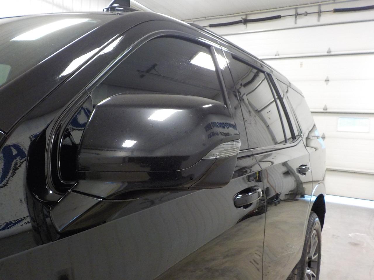 Chevrolet Tahoe 4WD 4dr Z71 2023