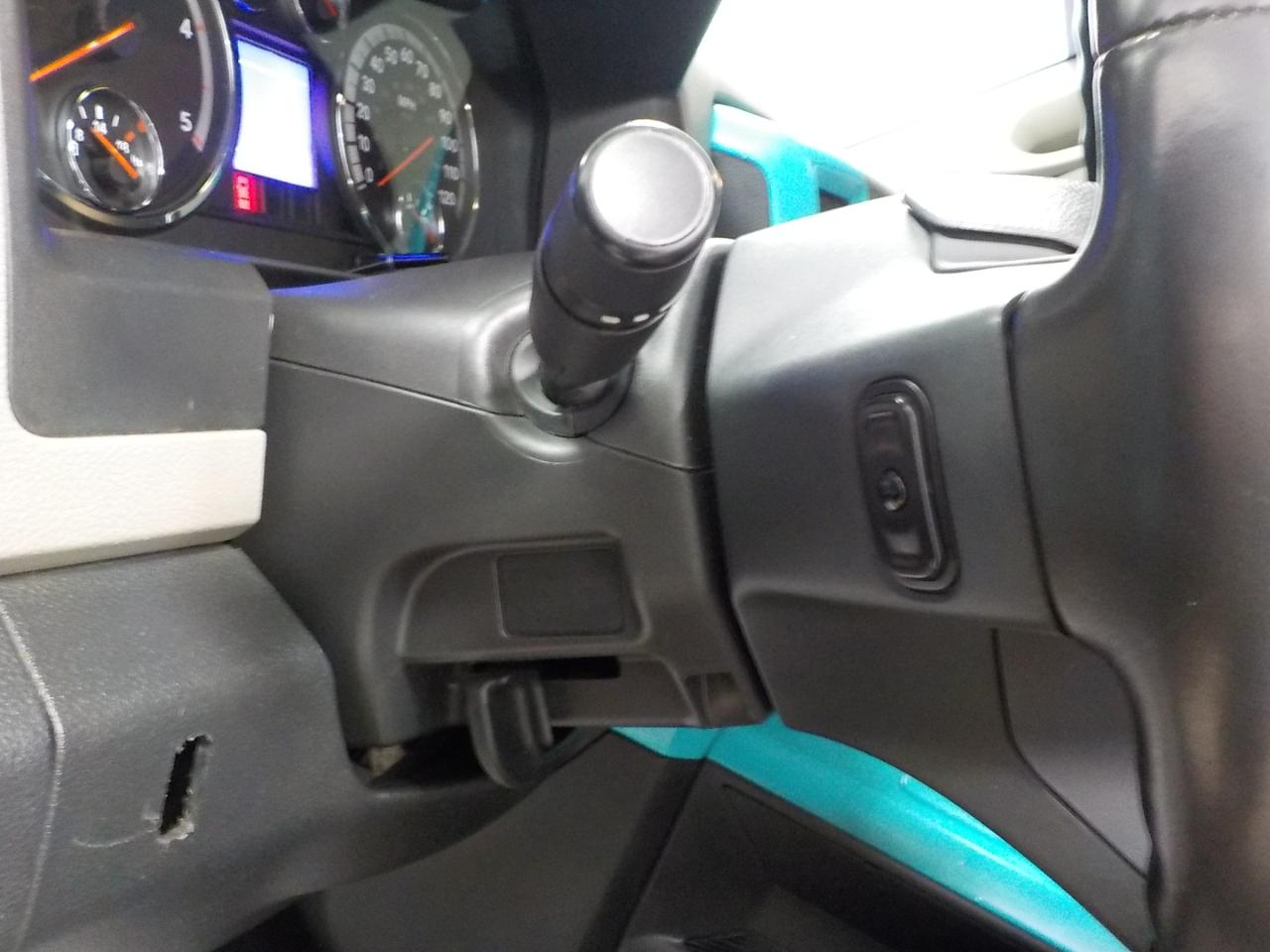 RAM 2500 4WD Crew Cab 149" Big Horn 2012