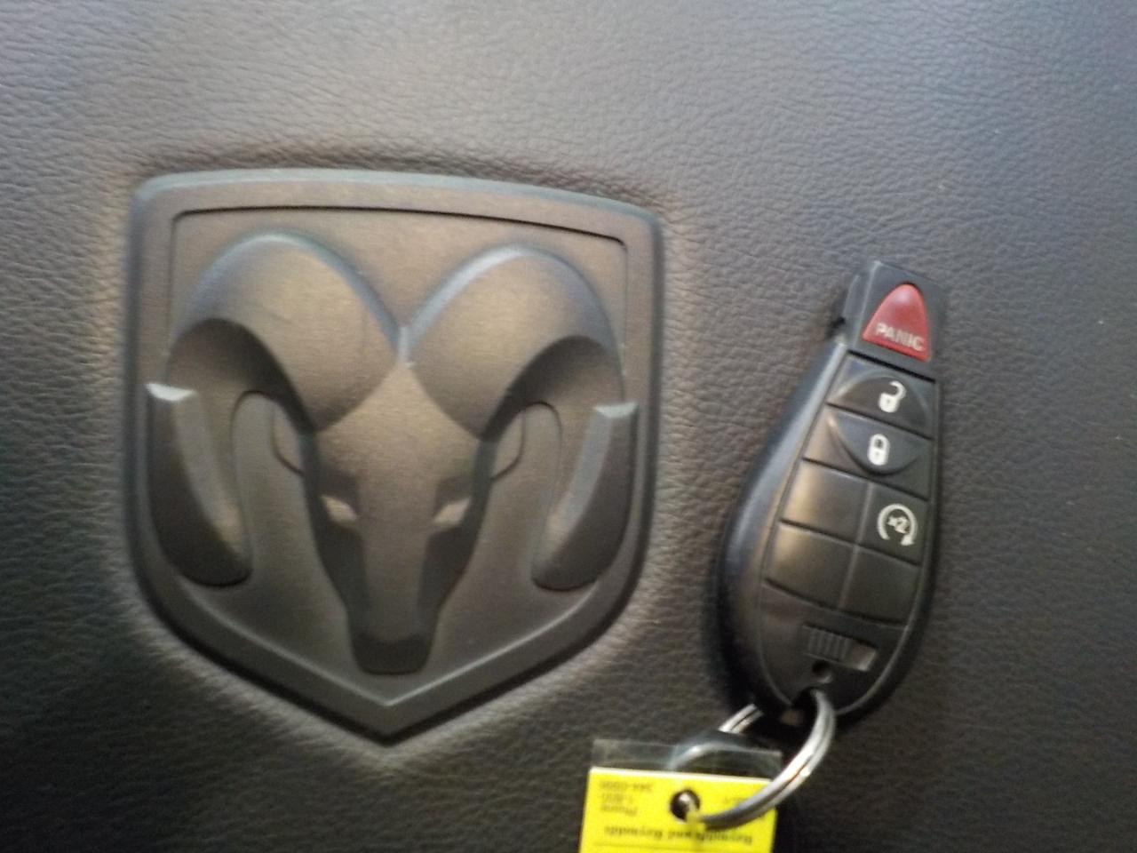 RAM 2500 4WD Crew Cab 149" Big Horn 2012