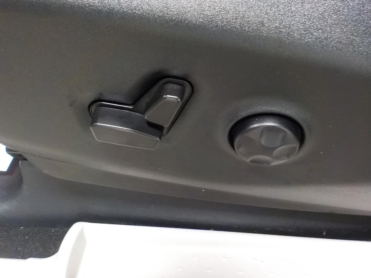 Chrysler Pacifica Touring L FWD 2024