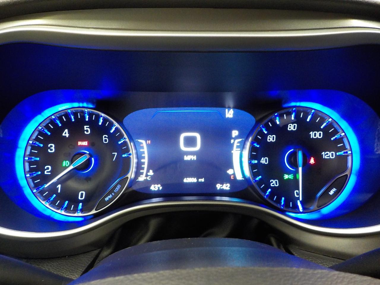 Chrysler Pacifica Touring L FWD 2024