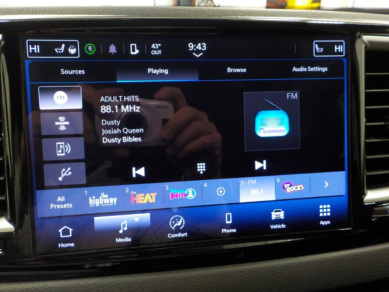 Chrysler Pacifica Touring L FWD 2024