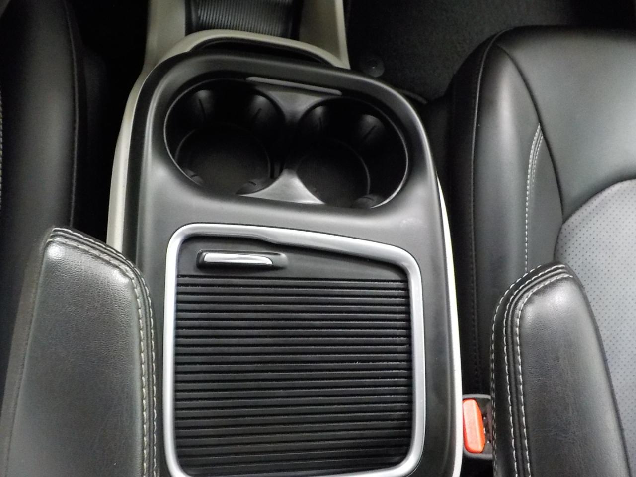 Chrysler Pacifica Touring L FWD 2024