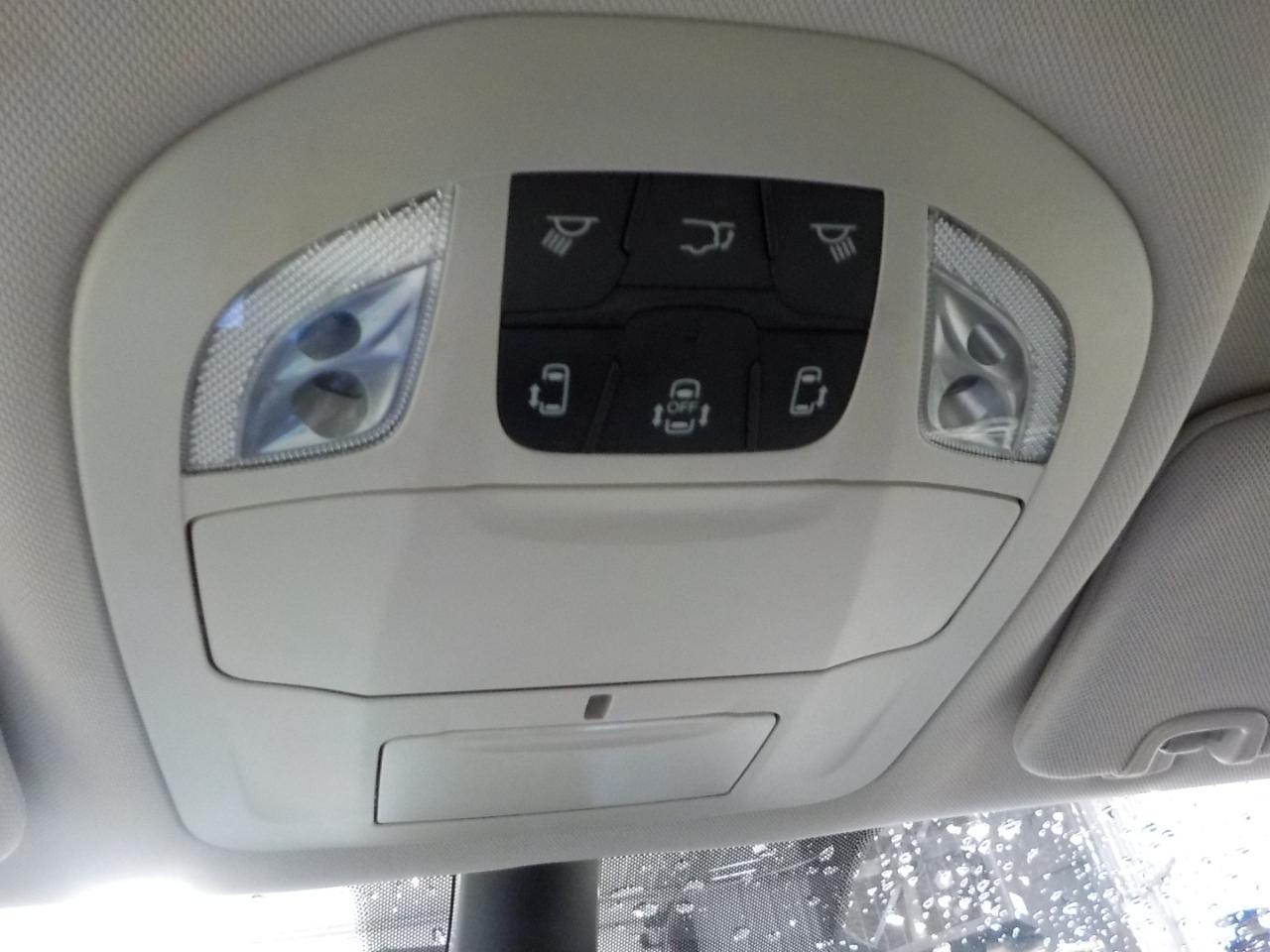 Chrysler Pacifica Touring L FWD 2024