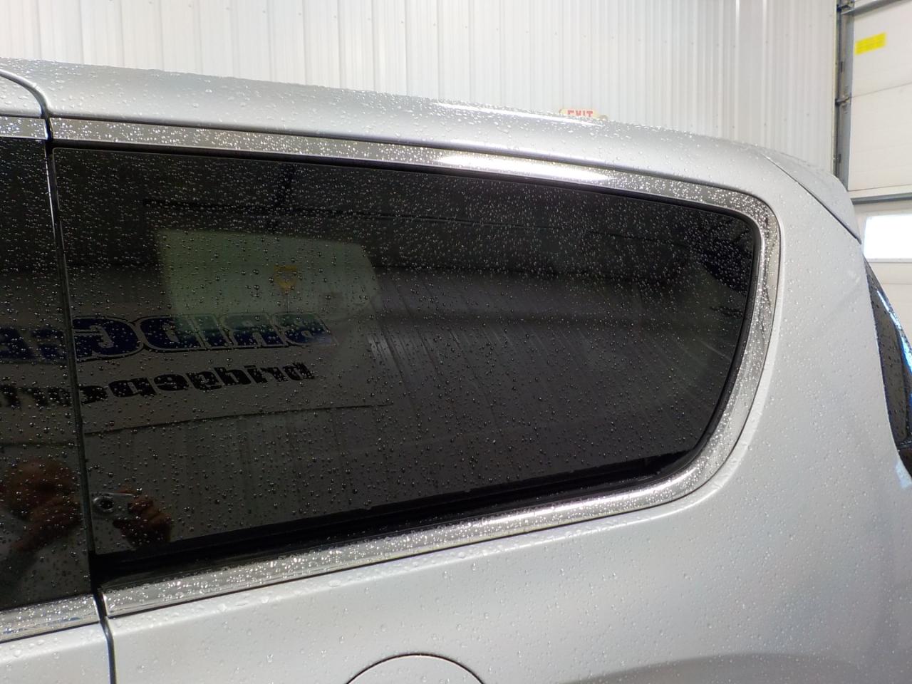 Chrysler Pacifica Touring L FWD 2024