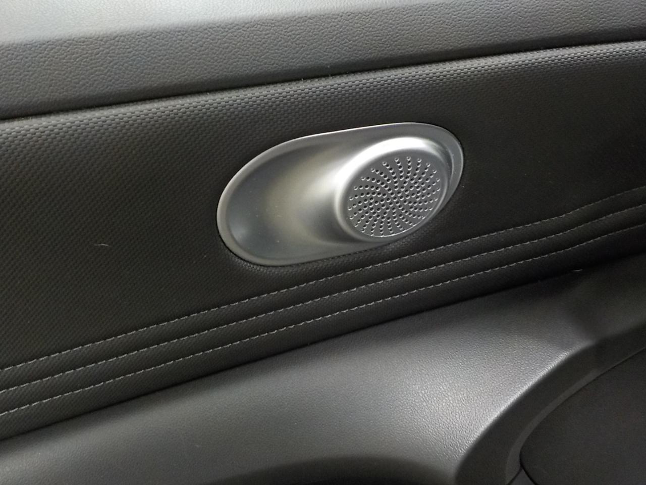 Hyundai Elantra SEL Convenience IVT 2025