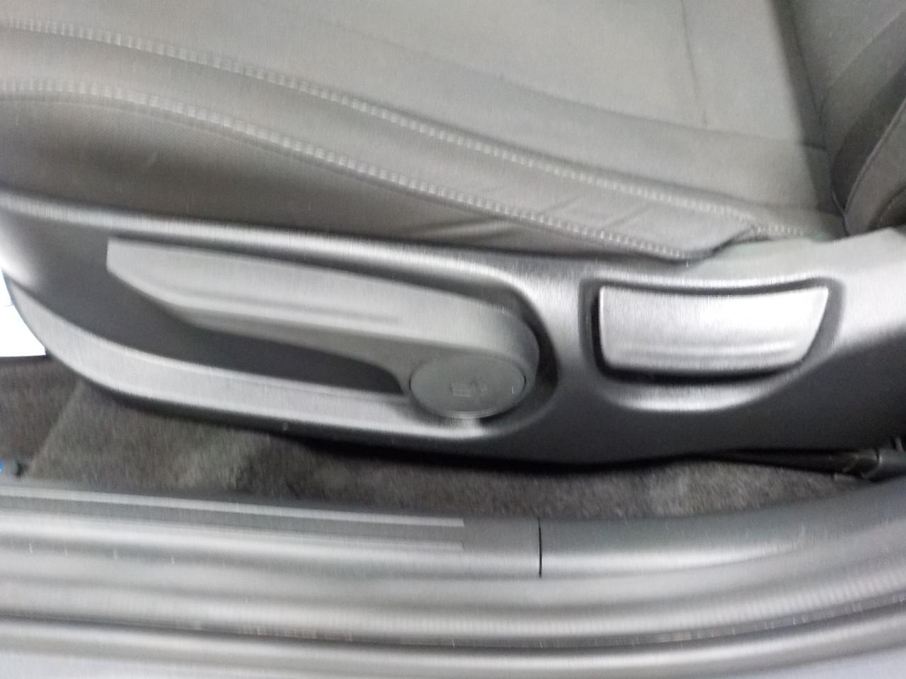 Hyundai Elantra SEL Convenience IVT 2025