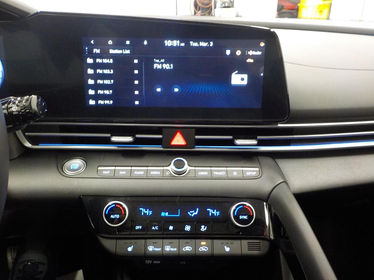 Hyundai Elantra SEL Convenience IVT 2025