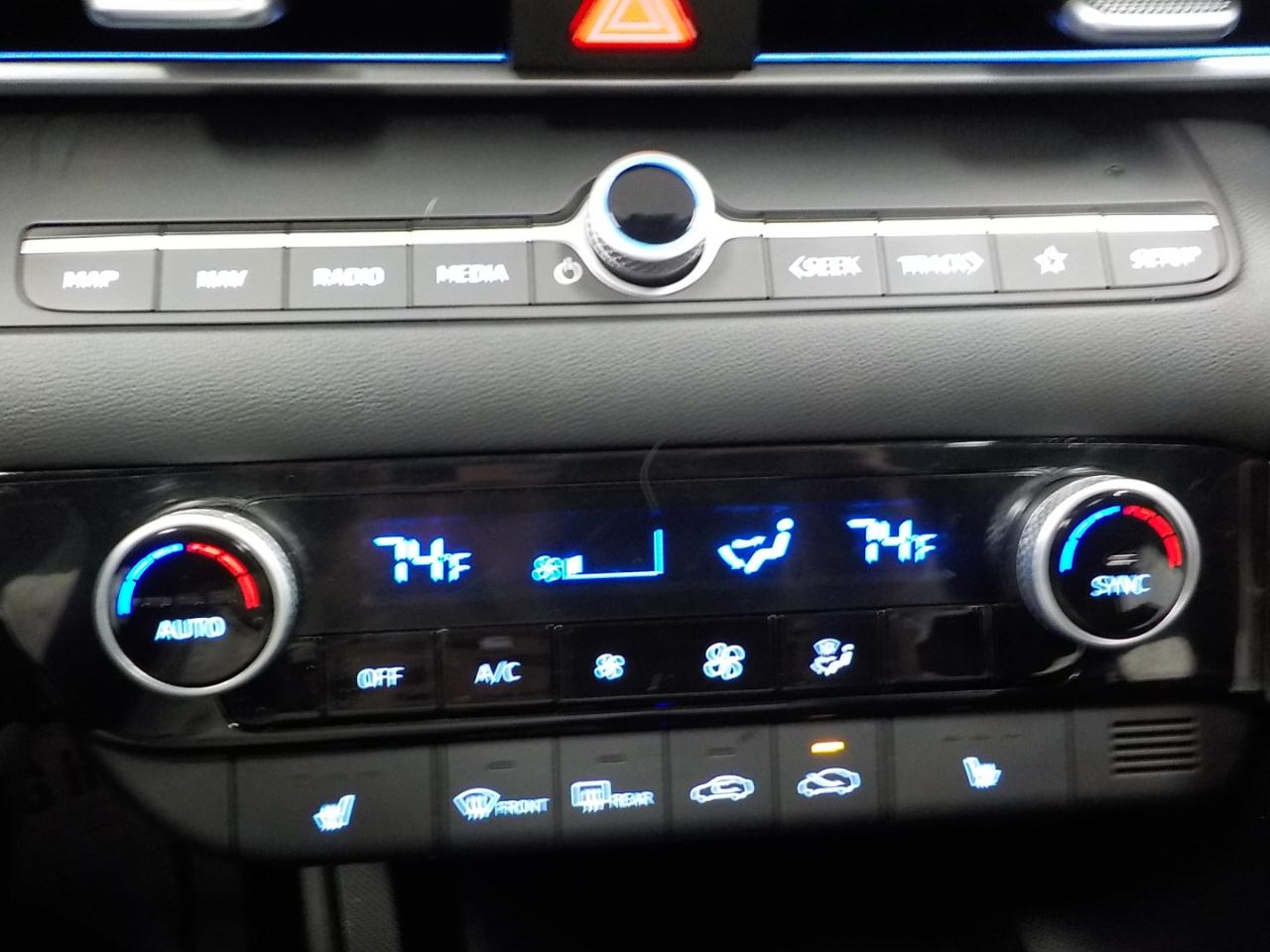 Hyundai Elantra SEL Convenience IVT 2025