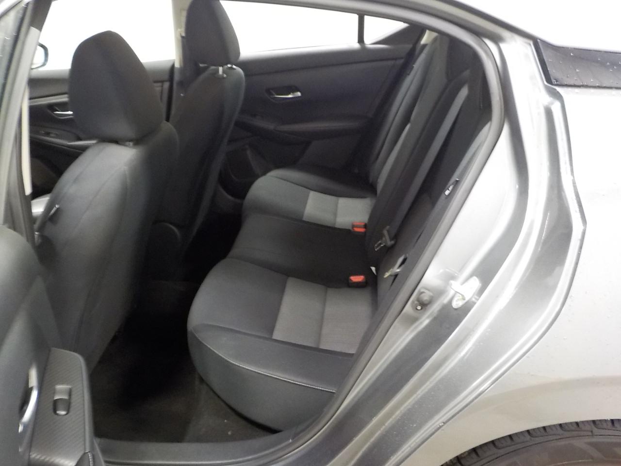 Nissan Sentra SV CVT 2023