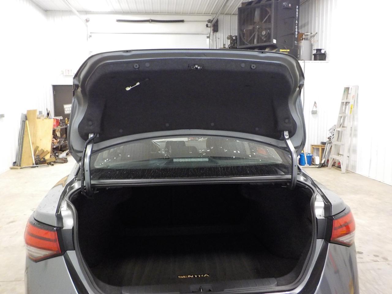 Nissan Sentra SV CVT 2023