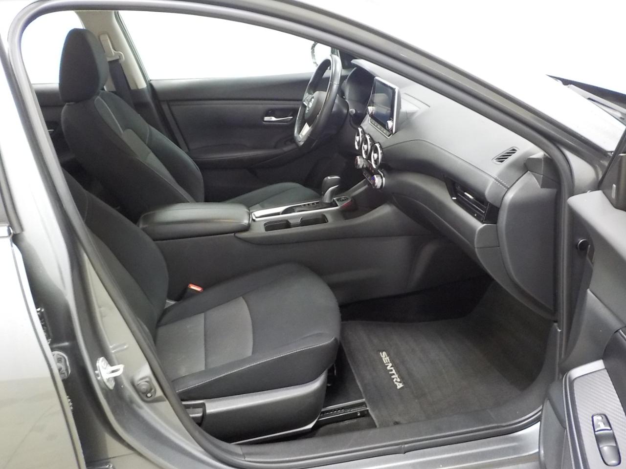 Nissan Sentra SV CVT 2023