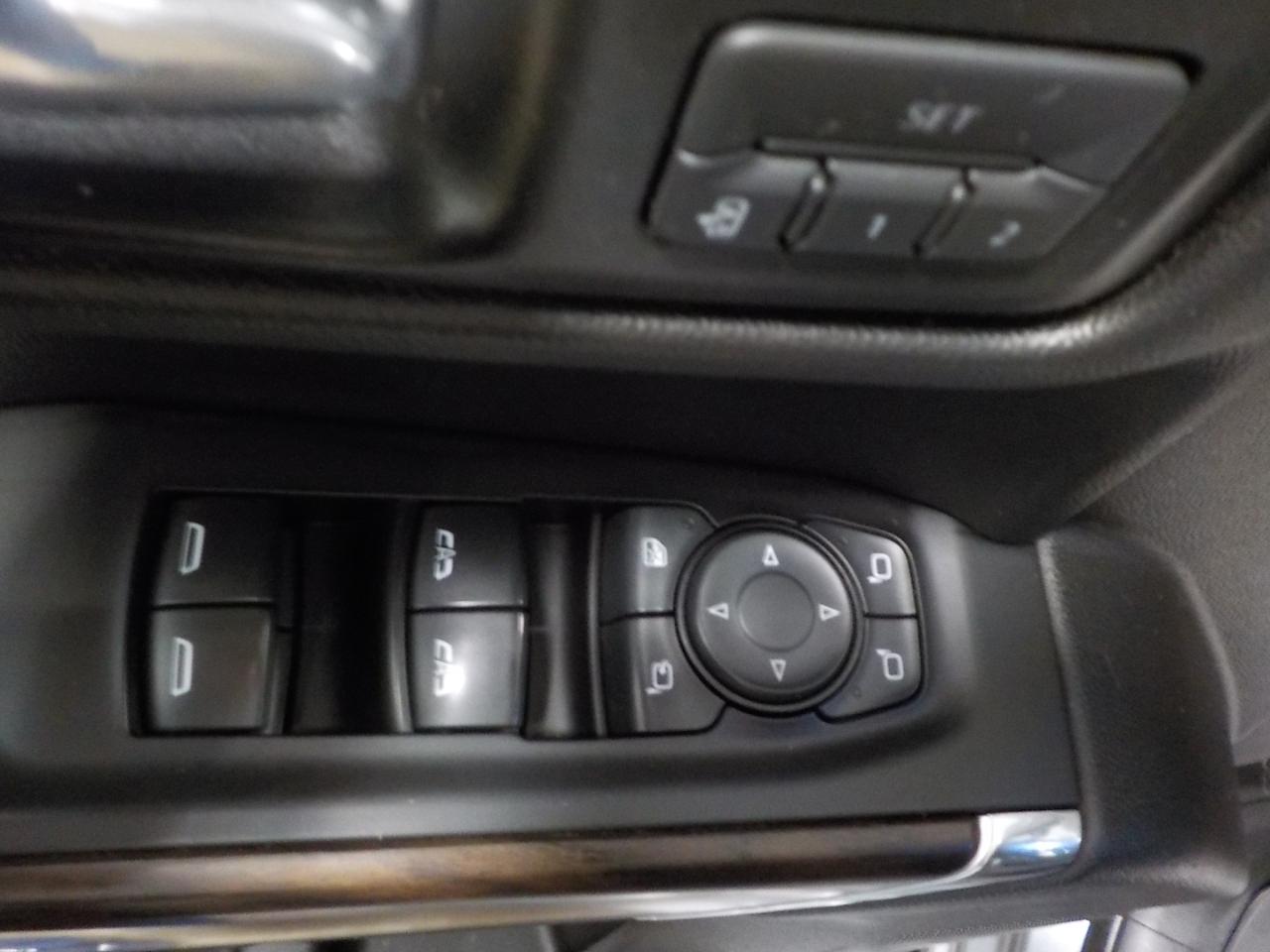 GMC Sierra 1500 4WD Crew Cab 147" SLT 2020