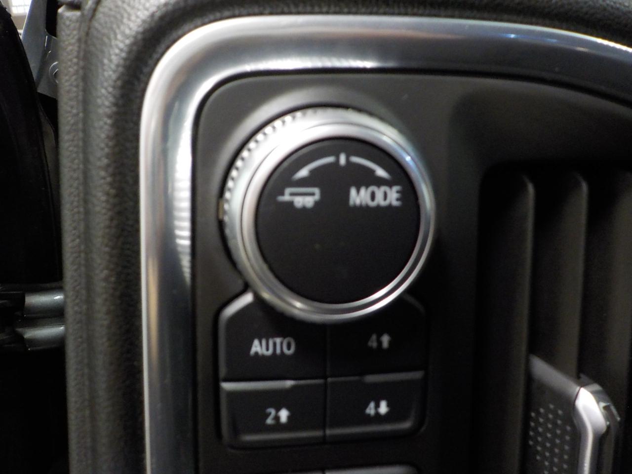 GMC Sierra 1500 4WD Crew Cab 147" SLT 2020