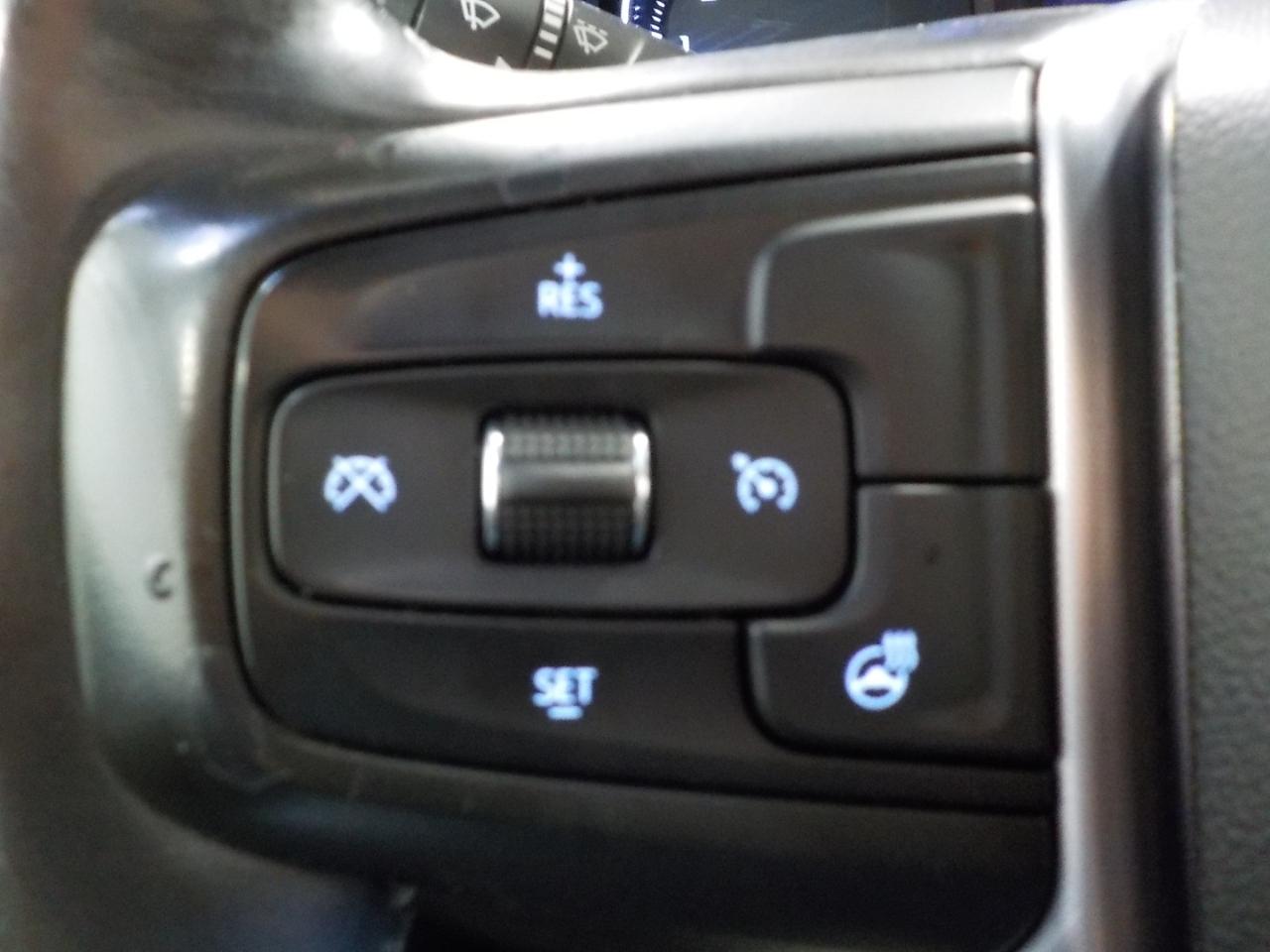 GMC Sierra 1500 4WD Crew Cab 147" SLT 2020