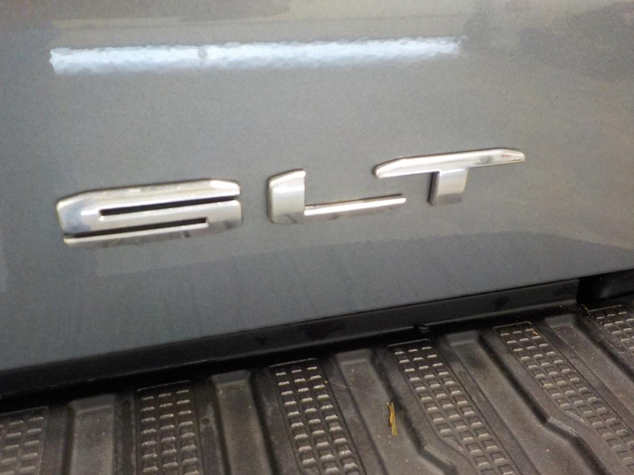 GMC Sierra 1500 4WD Crew Cab 147" SLT 2020