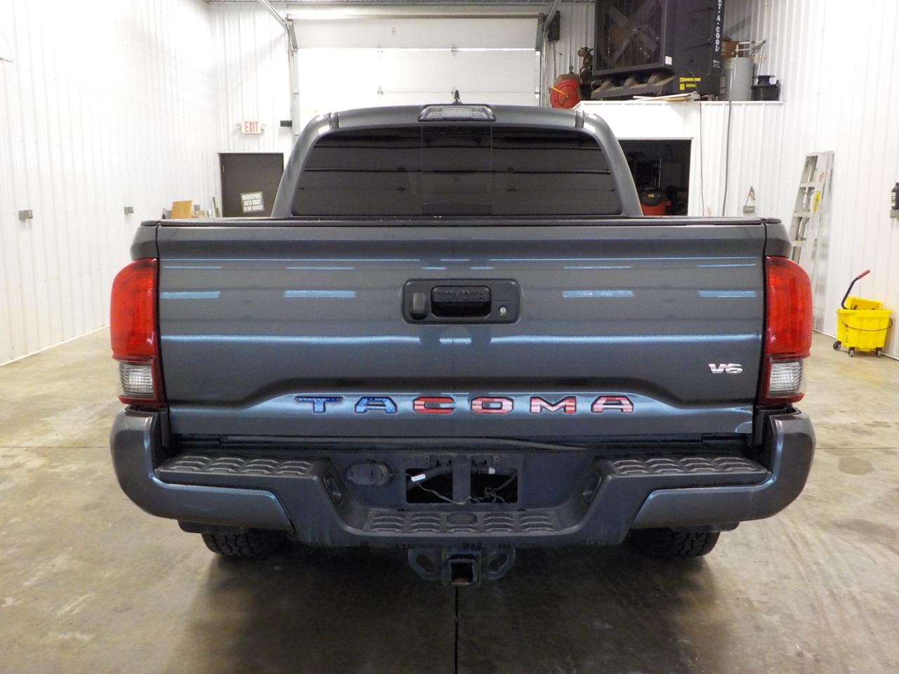 Toyota Tacoma 4WD TRD Sport Double Cab 5' Bed V6 AT (Natl) 2019