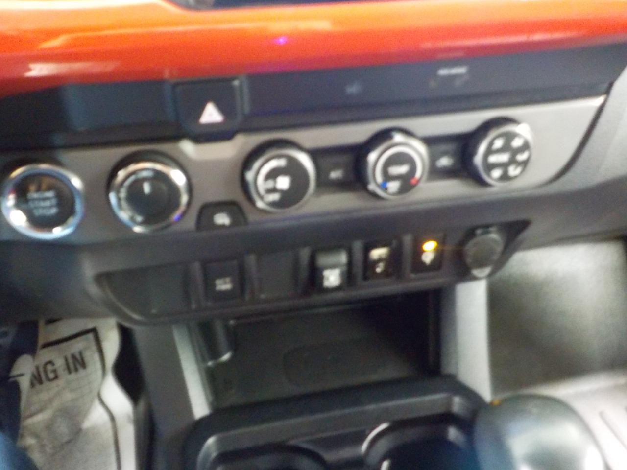 Toyota Tacoma 4WD TRD Sport Double Cab 5' Bed V6 AT (Natl) 2019