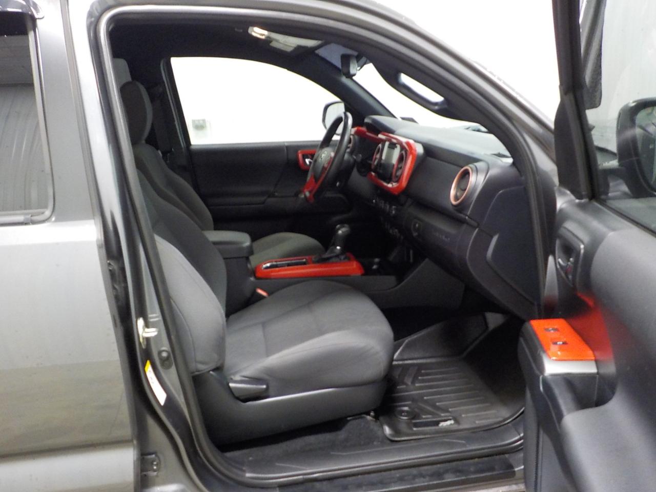 Toyota Tacoma 4WD TRD Sport Double Cab 5' Bed V6 AT (Natl) 2019