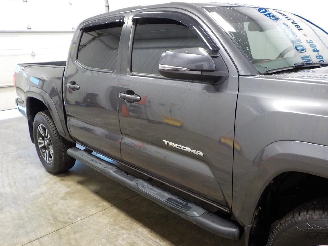 Toyota Tacoma 4WD TRD Sport Double Cab 5' Bed V6 AT (Natl) 2019