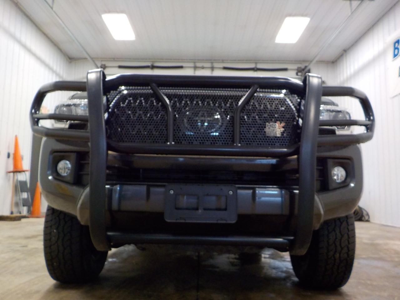 Toyota Tacoma 4WD TRD Sport Double Cab 5' Bed V6 AT (Natl) 2019