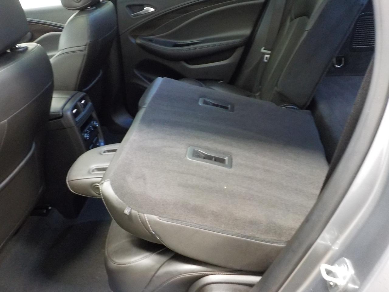 Buick Envision AWD 4dr Essence 2020