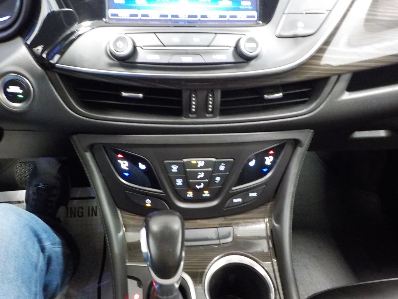 Buick Envision AWD 4dr Essence 2020