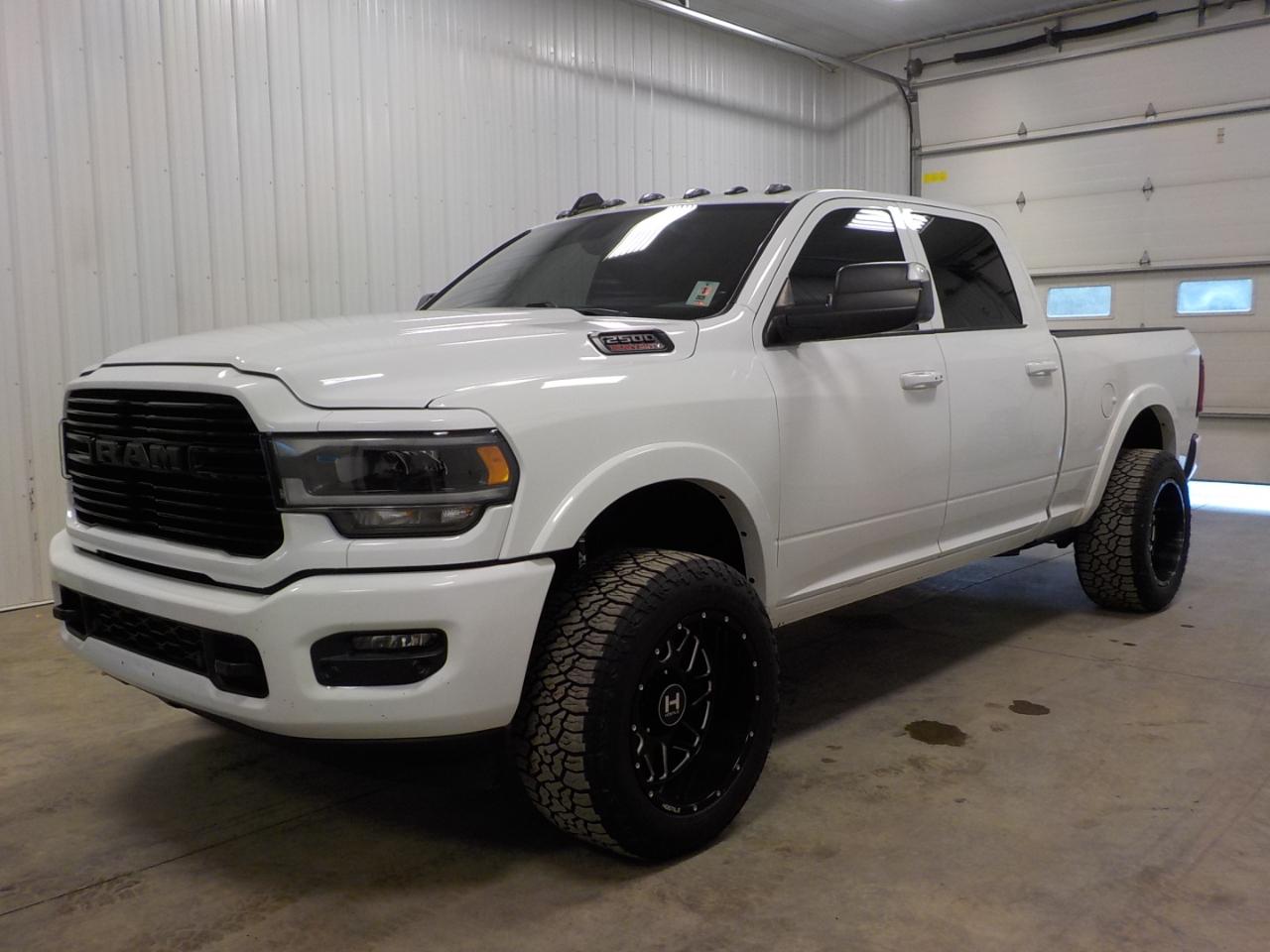 RAM 2500 Laramie 4x4 Crew Cab 6'4" Box 2019