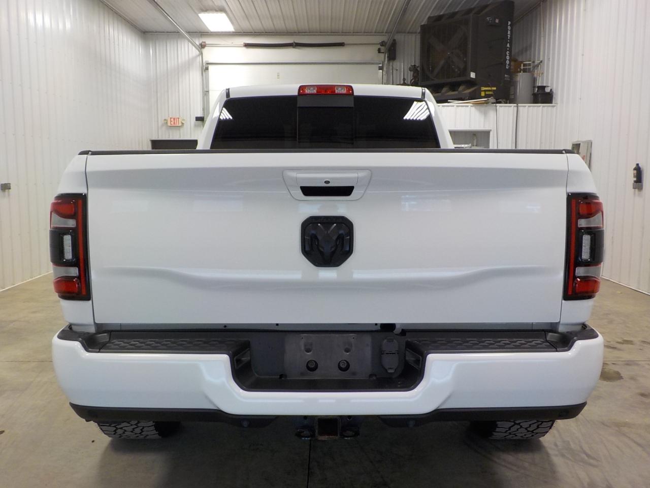 RAM 2500 Laramie 4x4 Crew Cab 6'4" Box 2019