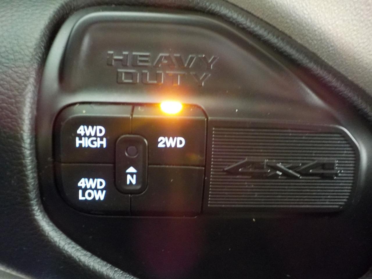 RAM 2500 Laramie 4x4 Crew Cab 6'4" Box 2019