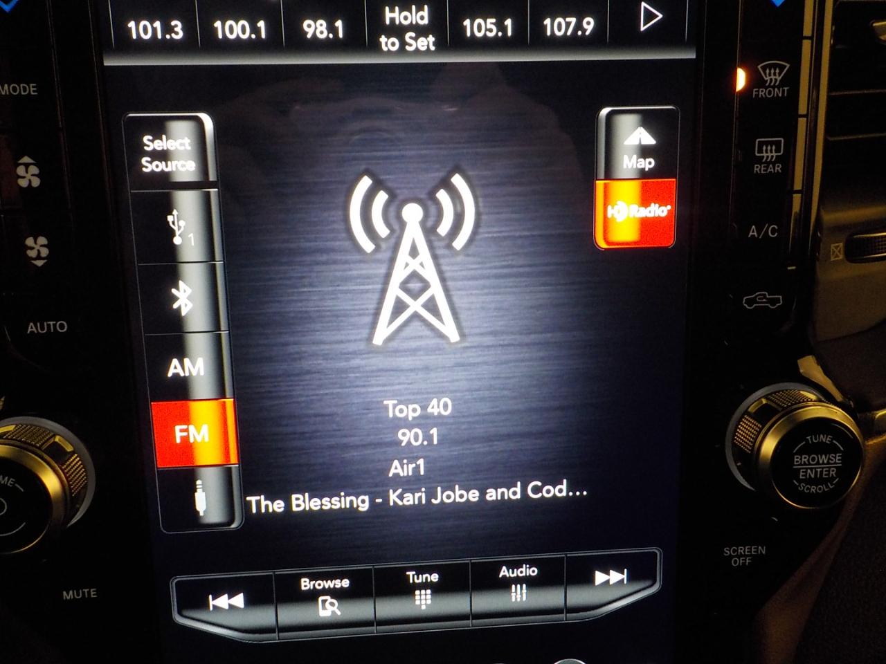 RAM 2500 Laramie 4x4 Crew Cab 6'4" Box 2019