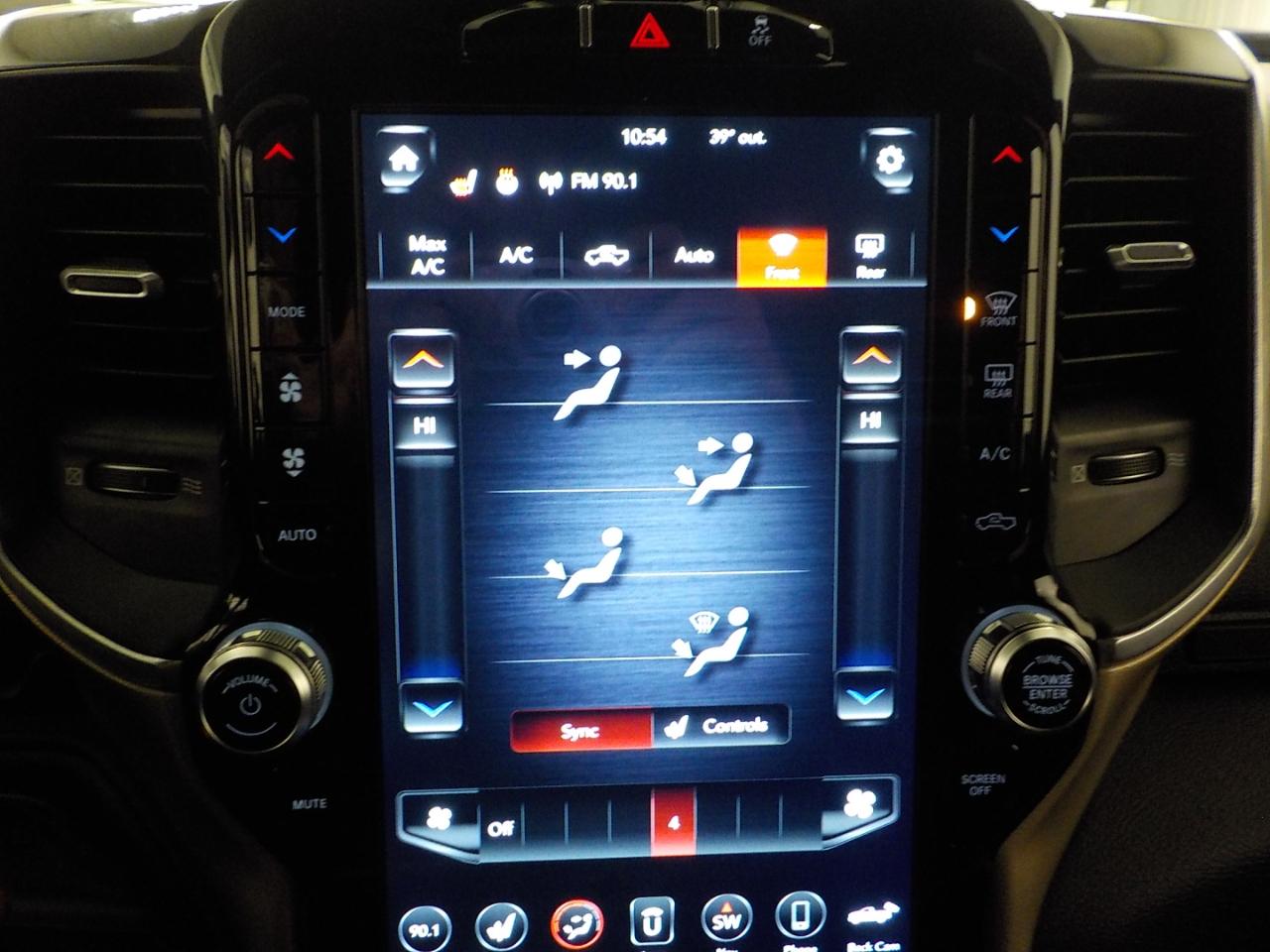 RAM 2500 Laramie 4x4 Crew Cab 6'4" Box 2019