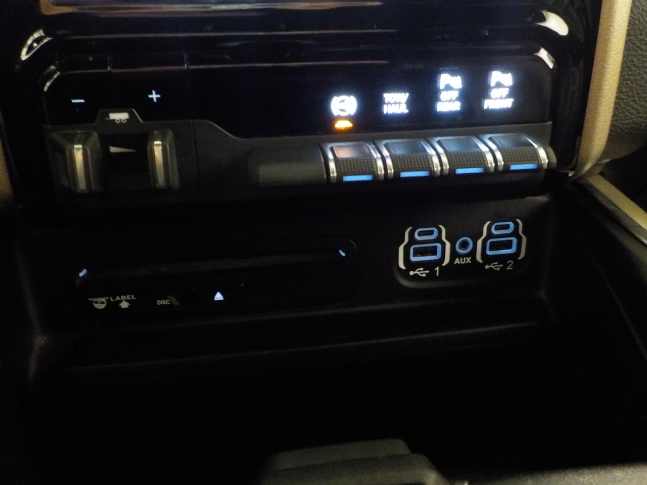 RAM 2500 Laramie 4x4 Crew Cab 6'4" Box 2019