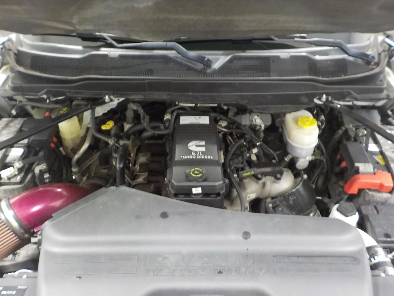 RAM 2500 Laramie 4x4 Crew Cab 6'4" Box 2019