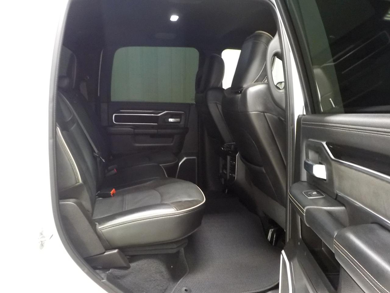 RAM 2500 Laramie 4x4 Crew Cab 6'4" Box 2019