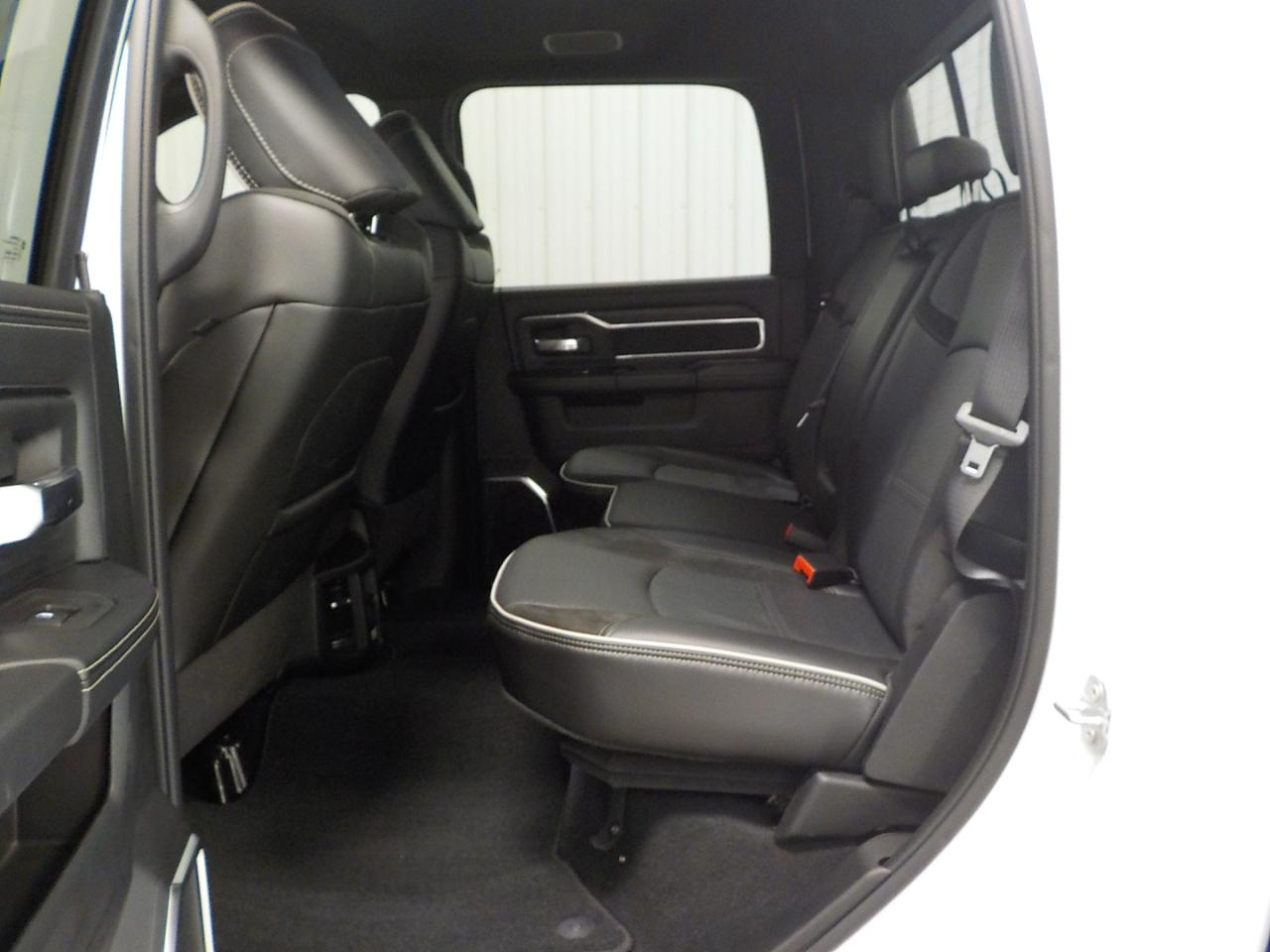 RAM 2500 Laramie 4x4 Crew Cab 6'4" Box 2026