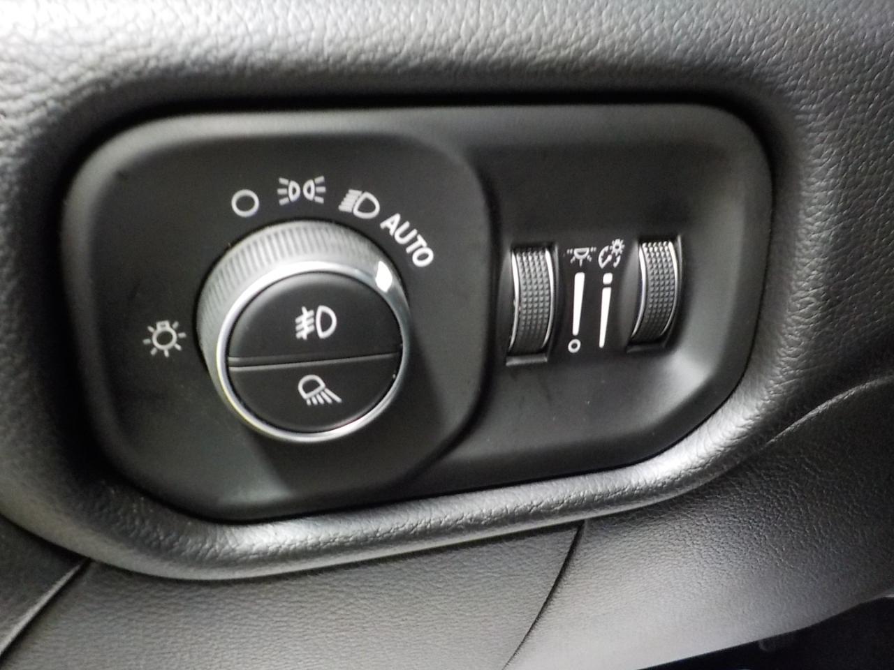 RAM 2500 Laramie 4x4 Crew Cab 6'4" Box 2026