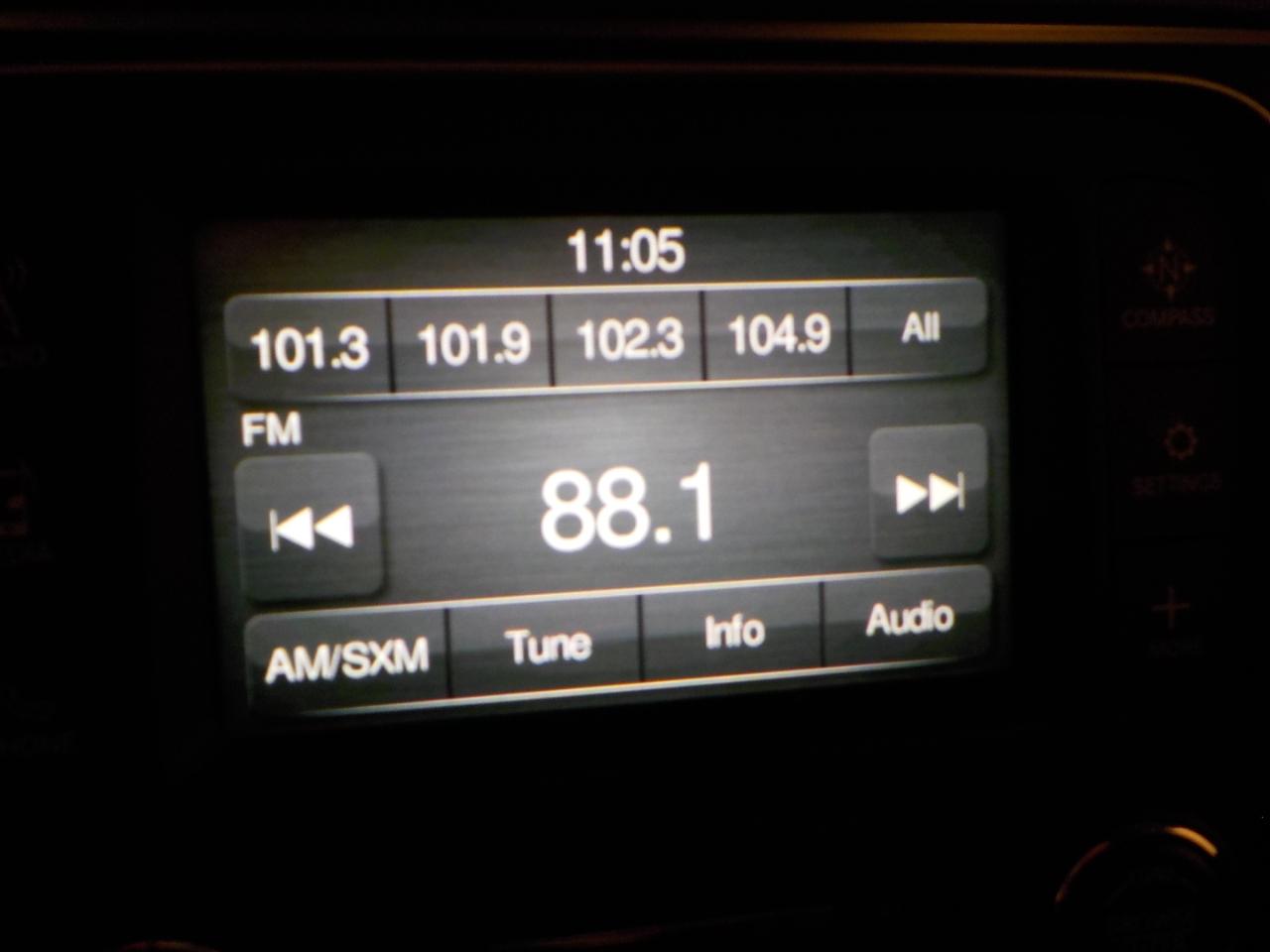 RAM 2500 Tradesman 4x4 Crew Cab 6'4" Box 2017