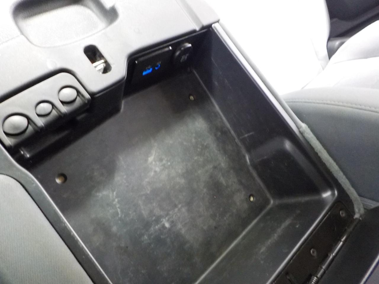 RAM 2500 Tradesman 4x4 Crew Cab 6'4" Box 2017