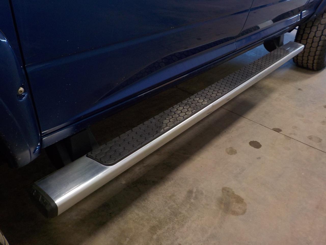 RAM 2500 Tradesman 4x4 Crew Cab 6'4" Box 2017