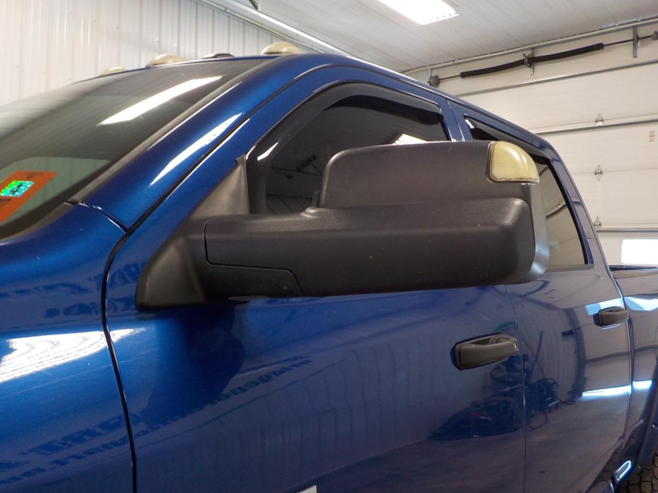 RAM 2500 Tradesman 4x4 Crew Cab 6'4" Box 2017