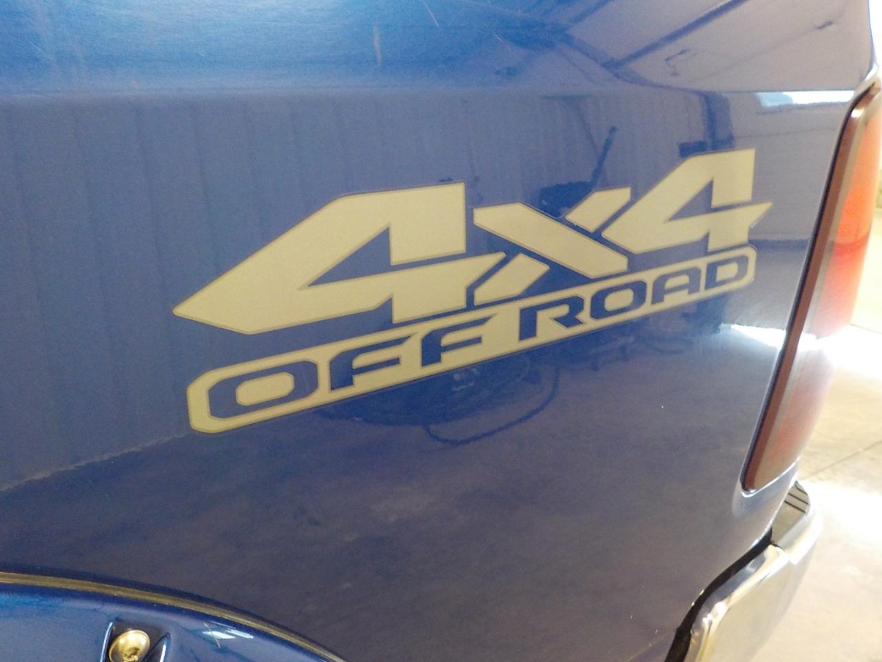 RAM 2500 Tradesman 4x4 Crew Cab 6'4" Box 2017