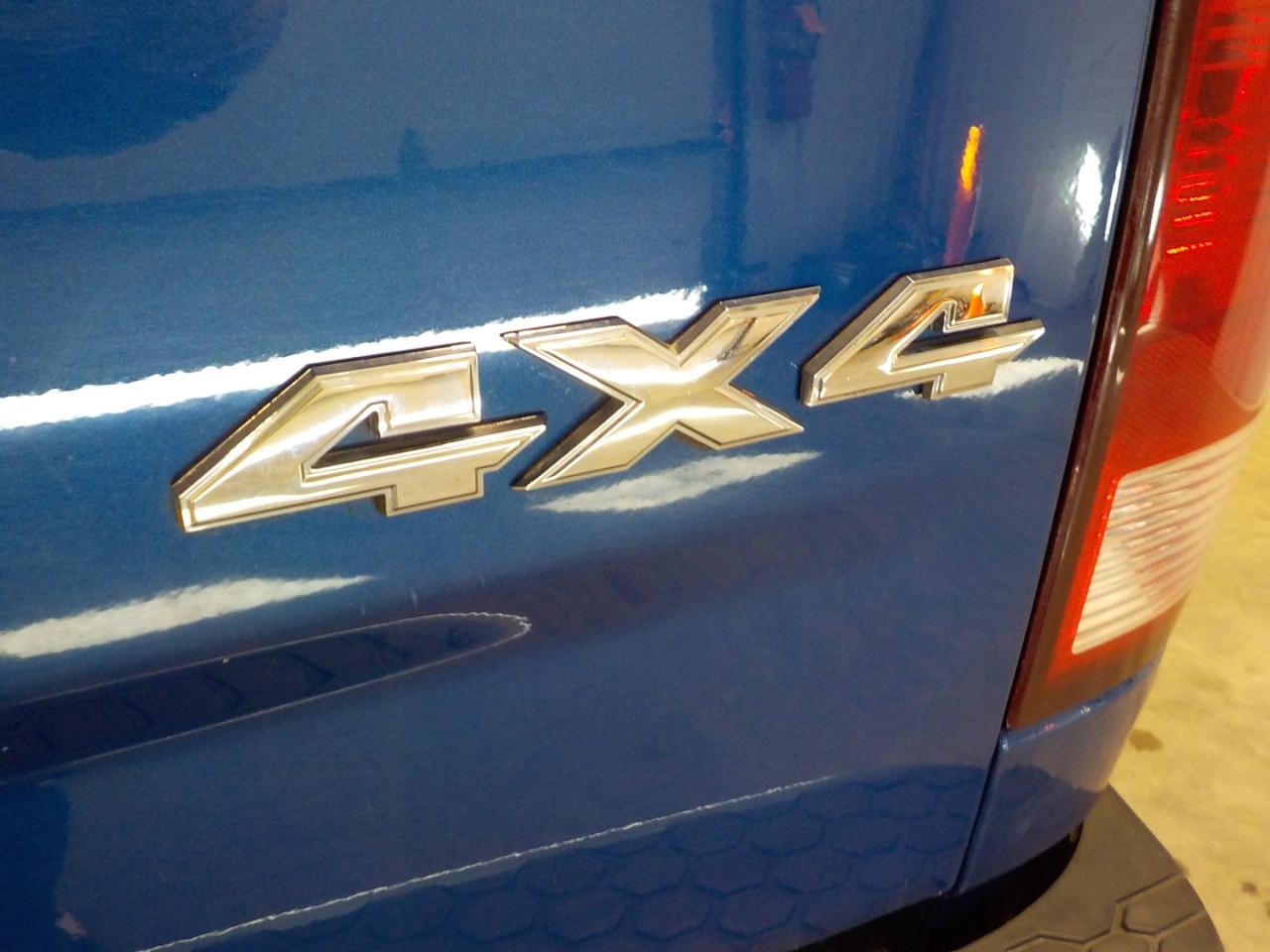 RAM 2500 Tradesman 4x4 Crew Cab 6'4" Box 2017