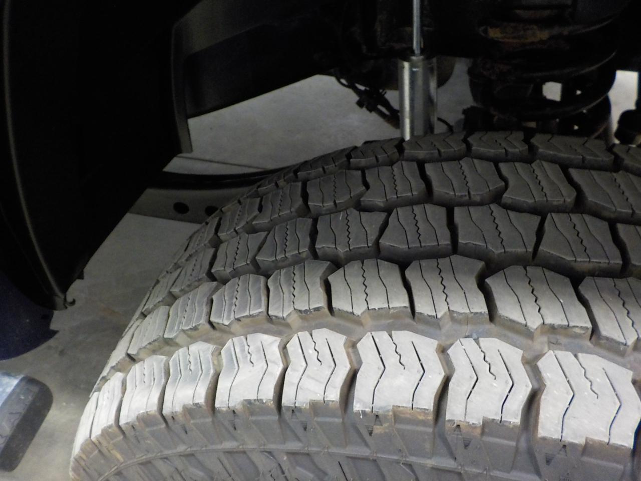 RAM 2500 Tradesman 4x4 Crew Cab 6'4" Box 2017