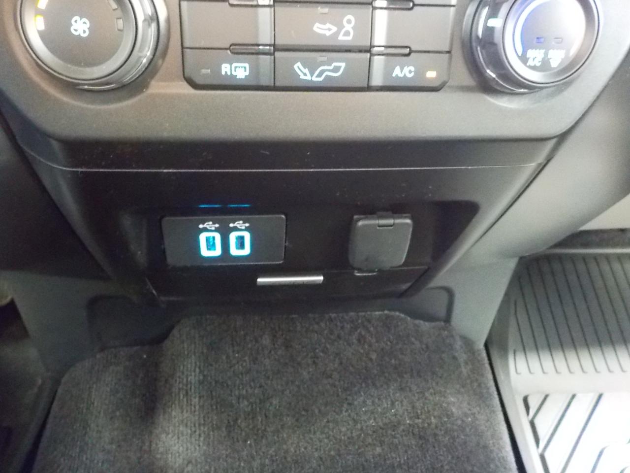 Ford F-150 4WD SuperCrew 145" King Ranch 2016