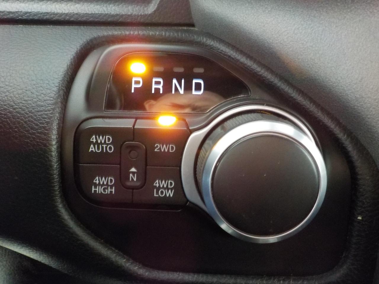 RAM 1500 Big Horn 4x4 Quad Cab 6'4" Box 2021