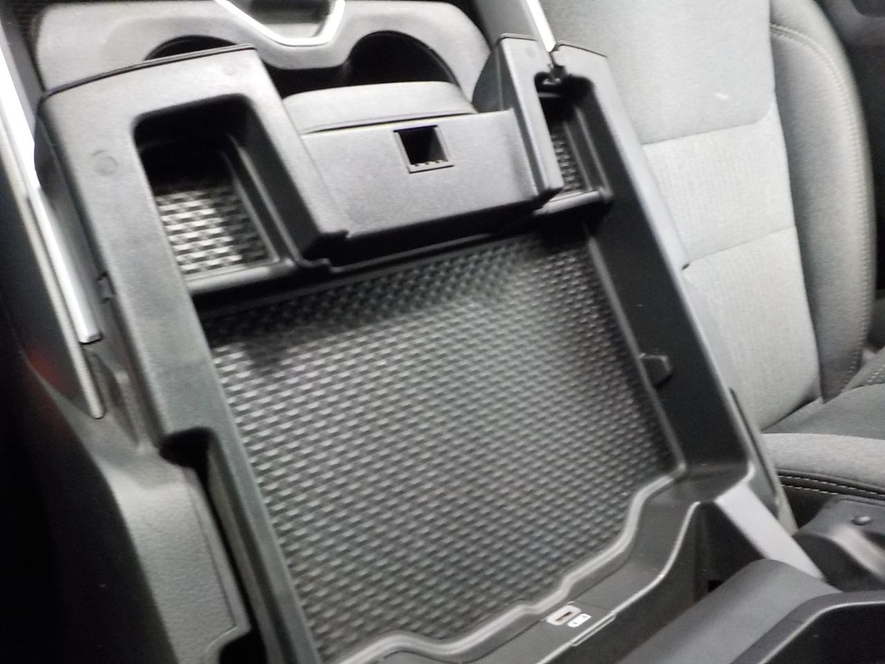 RAM 1500 Big Horn 4x4 Quad Cab 6'4" Box 2021