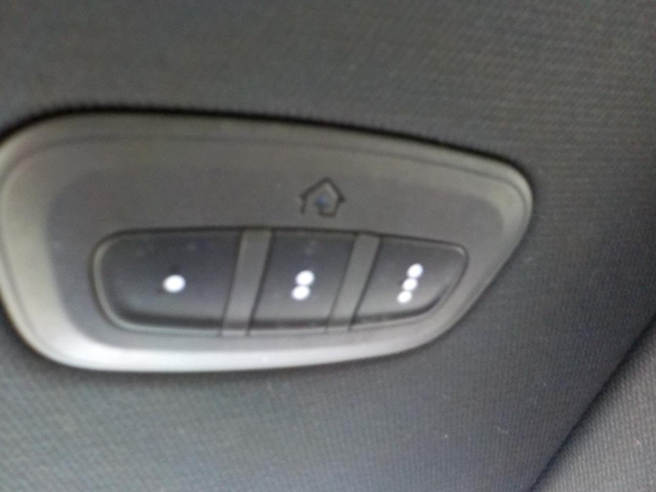 RAM 1500 Big Horn 4x4 Quad Cab 6'4" Box 2021