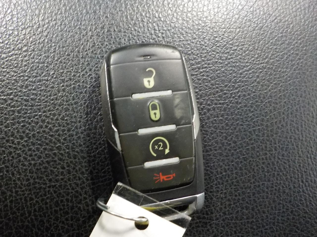 RAM 1500 Big Horn 4x4 Quad Cab 6'4" Box 2021